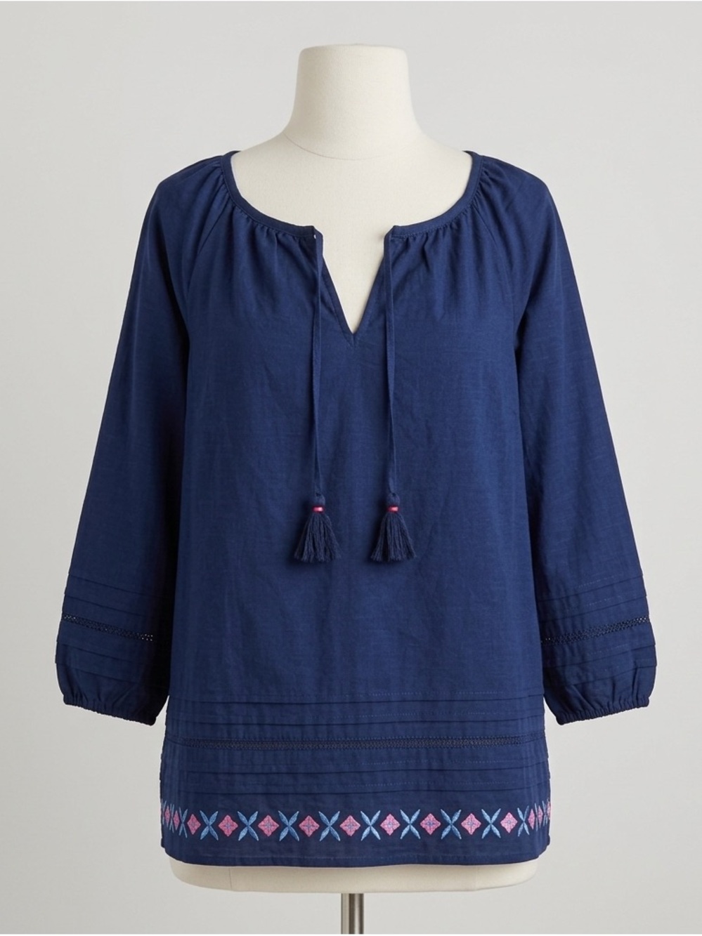 Vineyard Vines Navy 100% Cotton Embroidered Peasant Top V-Neck Tassel Tie Size M